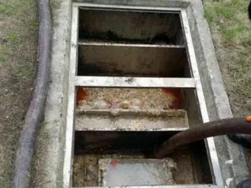轮台隔油池清理