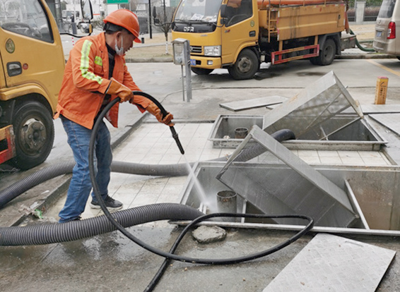 轮台隔油池清理